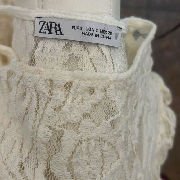 Zara White Cream Lace Mini Dress Size Small Scoop Neck Long Sleeve Ruffles - Picture 8 of 9